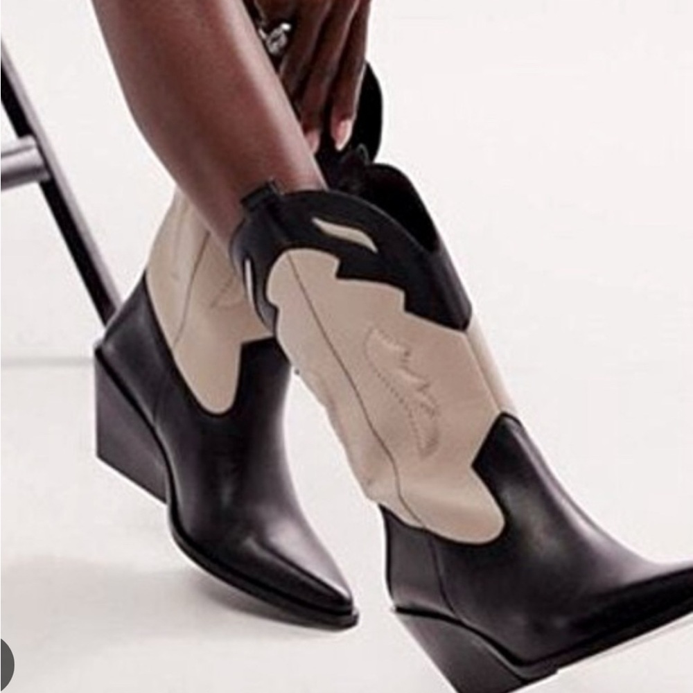 Free People FP Women’s Twin Flames Black/Ivory Leather  SZ 10